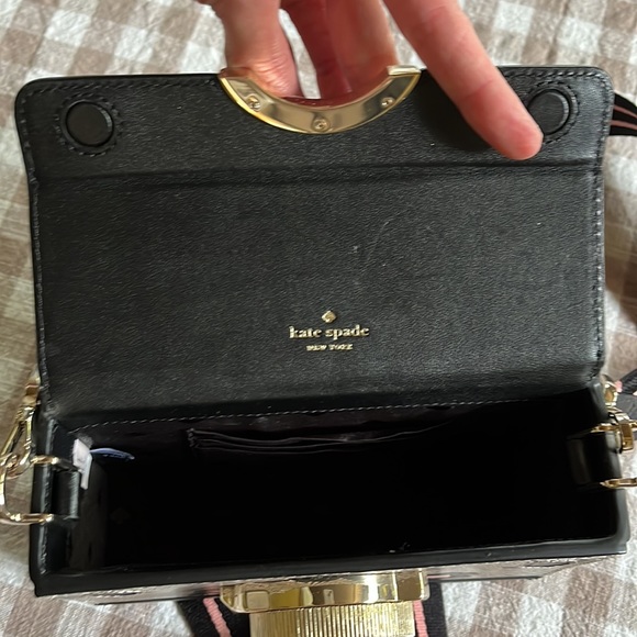 Kate Spade Oh Snap camera shaped crossbody bag - Picture 6 of 6